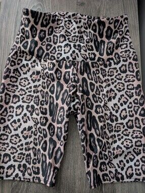 Onzie Cheetah Print High Rise Biker Shorts Size Small/Medium
